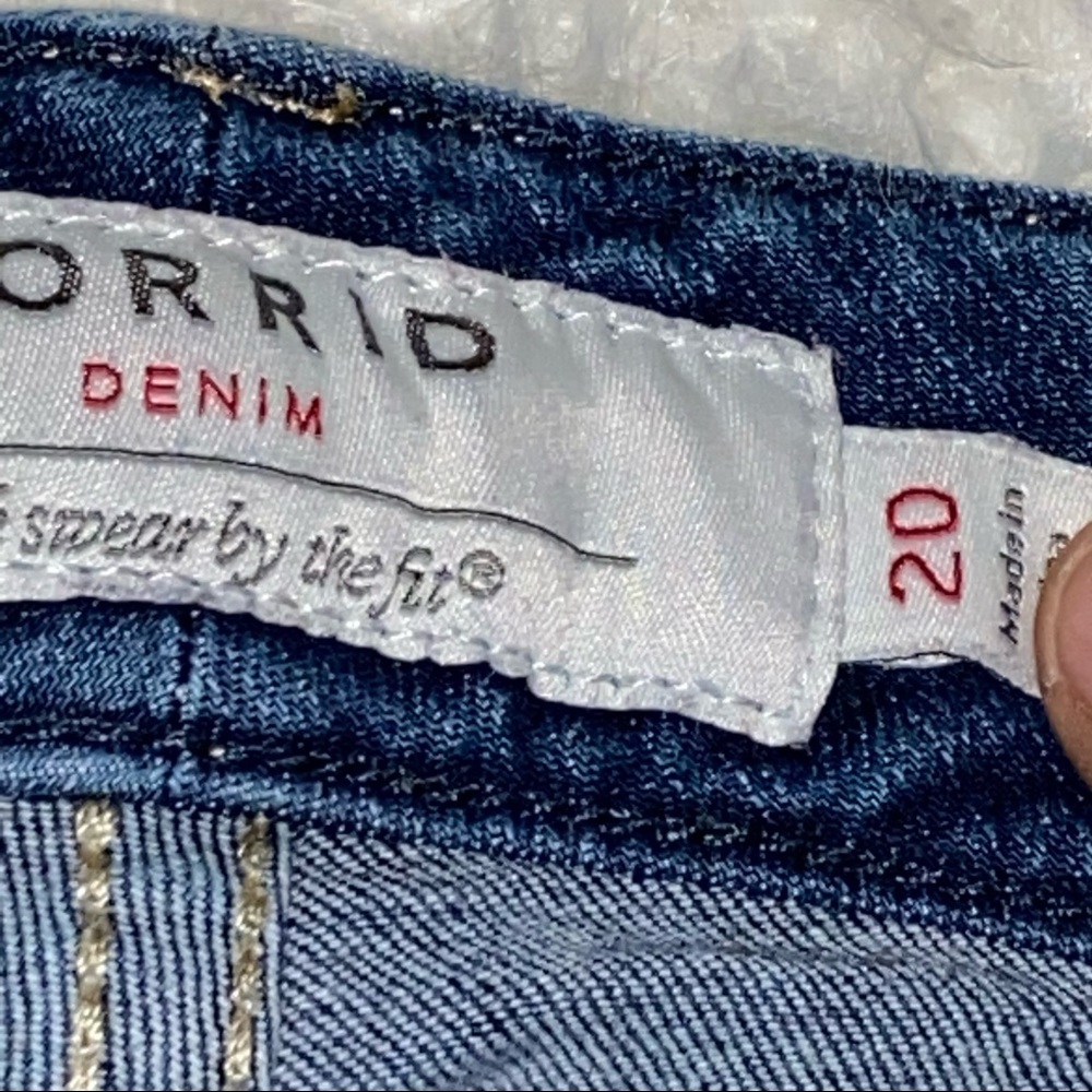 TORRID Classic Skinny Jeans - Picture 11 of 13